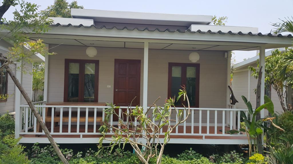 Oyo 75402 Villa Rayonghouse Ban Nong Sai Yong Exterior foto