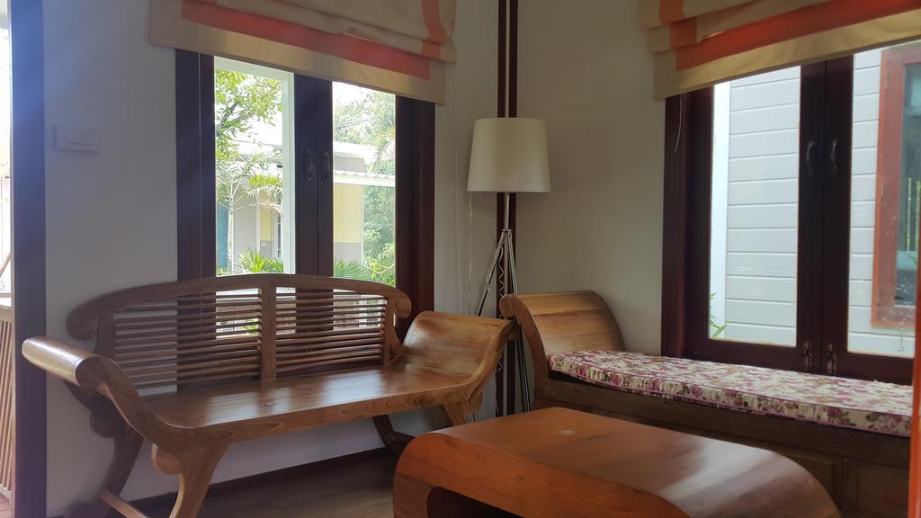 Oyo 75402 Villa Rayonghouse Ban Nong Sai Yong Exterior foto